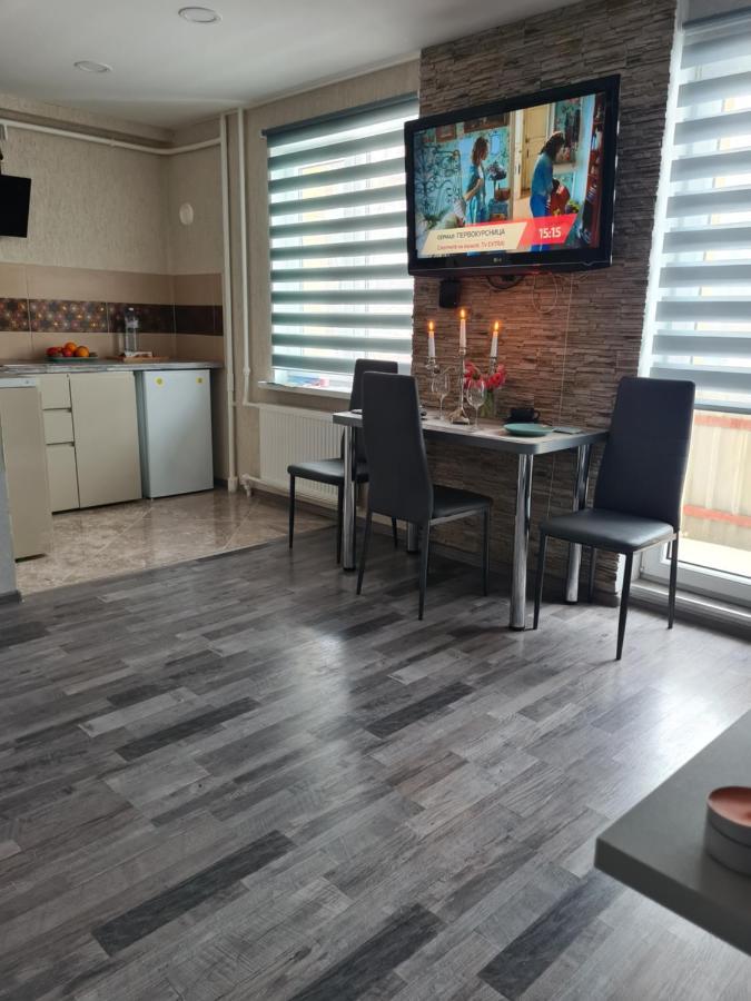 Crystal Apartment *